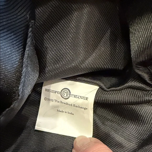 Bradford Exchange Cavalier King Charles Quilted Tote Bag Paw Prints on My Heart - Picture 8 of 9